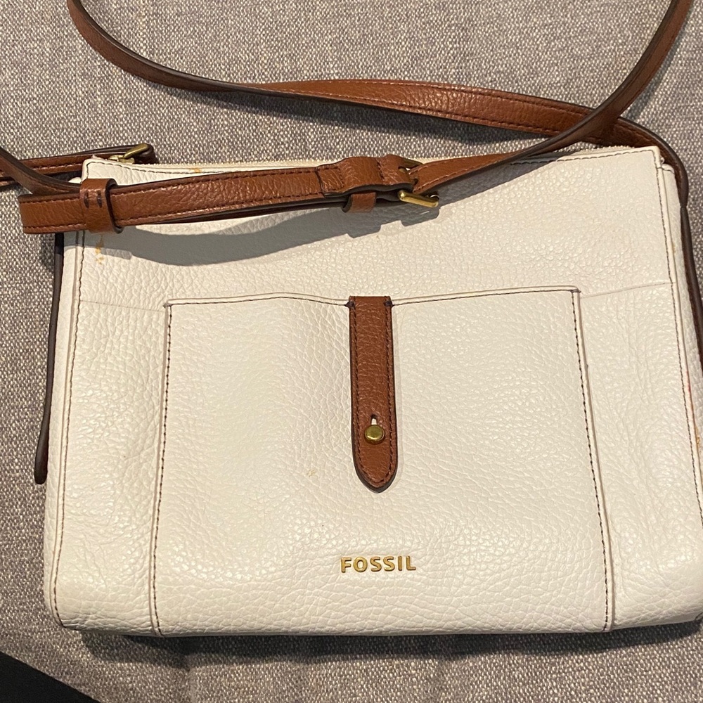 Fossil Cream and Tan Leather Crossbody Bag